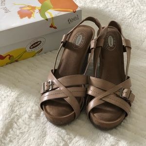 Dr. Scholl’s wedges